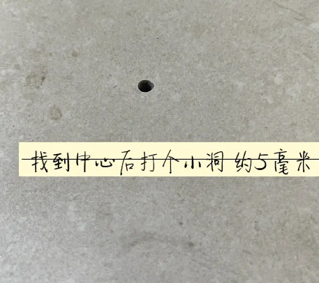 崆峒瓷砖空鼓维修公司专业解答在瓷砖铺贴过程中，如果砂料搅拌不均匀，将会带来以下问题